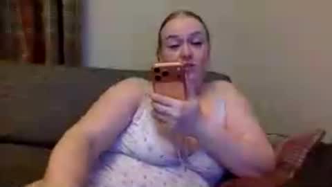 Snapshot of graceloves69 chatting on 07.31.26 Grace Loves online show from 07.31.26