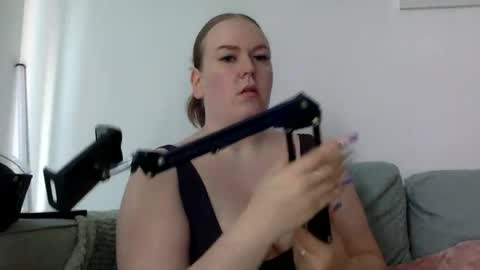 Grace Loves online show from 08.02.26