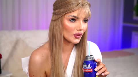 Snapshot of gracianelee chatting on 01.03.25 Grace online show from 01.03.25