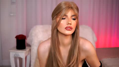 Snapshot of gracianelee chatting on 01.09.25 Grace online show from 01.09.25