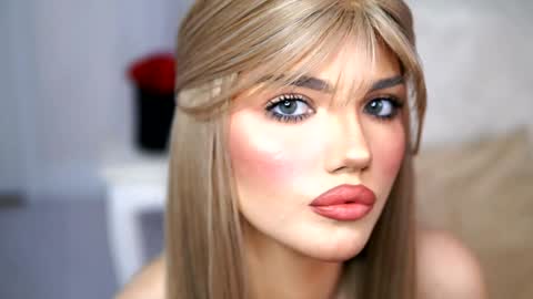 Snapshot of gracianelee chatting on 01.12.25 Grace online show from 01.12.25