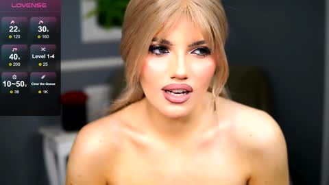 Snapshot of gracianelee chatting on 01.31.25 Grace online show from 01.31.25