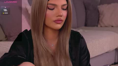 Snapshot of gracianelee chatting on 02.07.26 Grace online show from 02.07.26