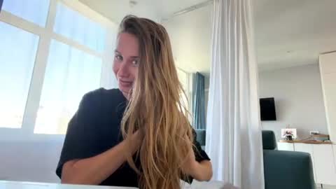 Emilia online show from 07.28.26
