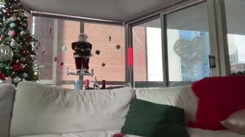 Gracie Mae online show from 12.21.24