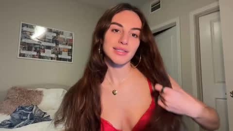 Snapshot of graciesmith27 chatting on 01.08.25 Gracie Smith online show from 01.08.25
