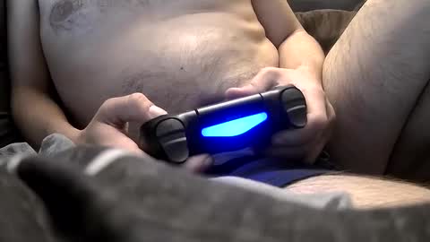 Snapshot of gratiotony chatting on 09.12.25 Get US to 1000 you wont be disapointed online show from 09.12.25