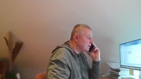 grau197077 online show from 02.19.26