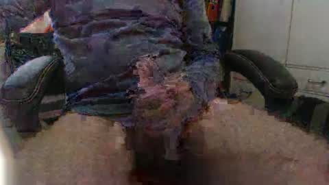 Snapshot of gravedigger_01 chatting on 02.04.25 gravedigger_01 online show from 02.04.25