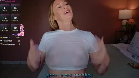 Snapshot of green_eyed_goddess_ chatting on 05.28.26 Green Eyed Goddess online show from 05.28.26