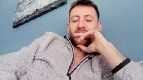 Snapshot of greendiamon chatting on 01.10.25 greendiamon online show from 01.10.25