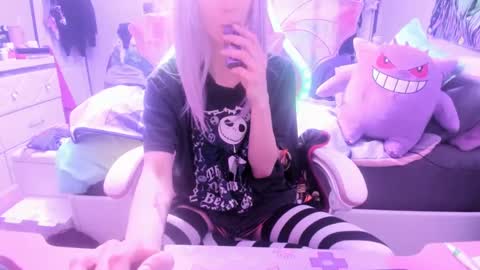 Snapshot of greeneyedlovexo chatting on 02.14.25 GreenEyedLovexo online show from 02.14.25