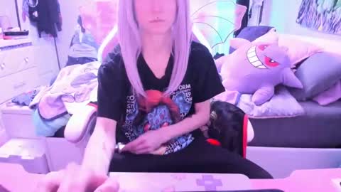 Snapshot of greeneyedlovexo chatting on 02.16.25 GreenEyedLovexo online show from 02.16.25