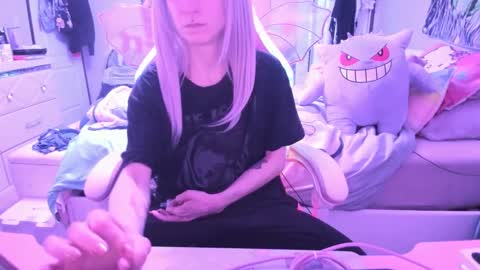 Snapshot of greeneyedlovexo chatting on 02.21.25 GreenEyedLovexo online show from 02.21.25