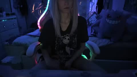 Snapshot of greeneyedlovexo chatting on 02.27.25 GreenEyedLovexo online show from 02.27.25