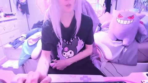 Snapshot of greeneyedlovexo chatting on 03.08.25 GreenEyedLovexo online show from 03.08.25