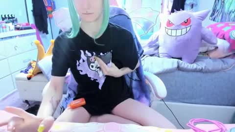 Snapshot of greeneyedlovexo chatting on 09.20.25 GreenEyedLovexo online show from 09.20.25