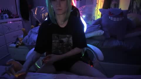 Snapshot of greeneyedlovexo chatting on 09.25.25 GreenEyedLovexo online show from 09.25.25