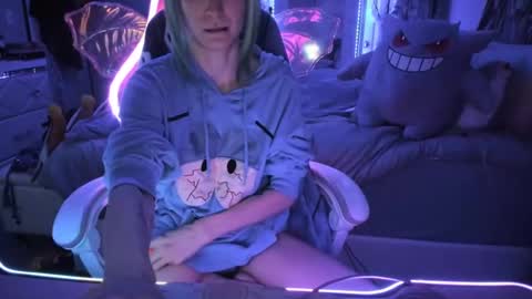 Snapshot of greeneyedlovexo chatting on 10.26.25 GreenEyedLovexo online show from 10.26.25