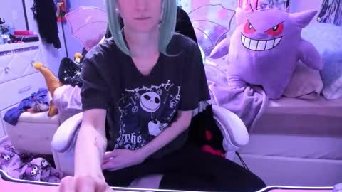 Snapshot of greeneyedlovexo chatting on 11.15.25 GreenEyedLovexo online show from 11.15.25