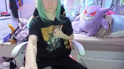 Snapshot of greeneyedlovexo chatting on 11.20.25 GreenEyedLovexo online show from 11.20.25