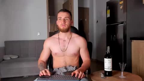 Snapshot of greeneyes_col chatting on 02.15.25 Juan online show from 02.15.25