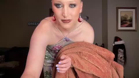 SexQueen Nikki online show from 12.17.24