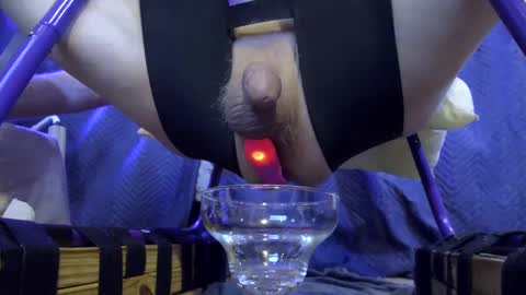 Snapshot of gregbball1 chatting on 09.08.25 electrogee1 online show from 09.08.25