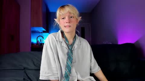 Greg-independent model online show from 12.12.24