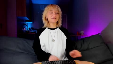 Greg-independent model online show from 01.10.25