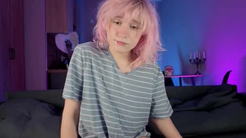 Greg-independent model online show from 02.28.26