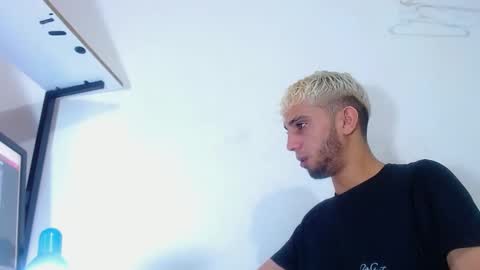 Snapshot of gregory_hardxx chatting on 09.22.25 GREGORY online show from 09.22.25