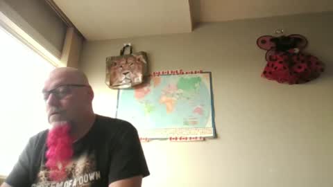 Snapshot of gregrev chatting on 09.19.25 gregrev online show from 09.19.25