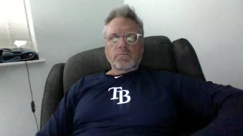 mmm hmmm online show from 11.08.25