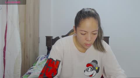 Snapshot of greicylondon chatting on 12.28.24 grey online show from 12.28.24