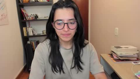 Snapshot of gretagat chatting on 11.28.25 Greta online show from 11.28.25