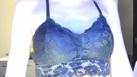 Snapshot of gretamiln chatting on 12.06.24 Greta online show from 12.06.24