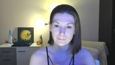 Snapshot of gretamiln chatting on 12.07.24 Greta online show from 12.07.24