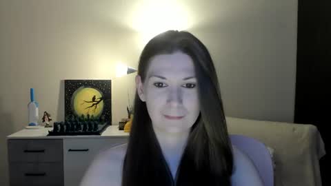 Snapshot of gretamiln chatting on 07.04.26 Greta online show from 07.04.26