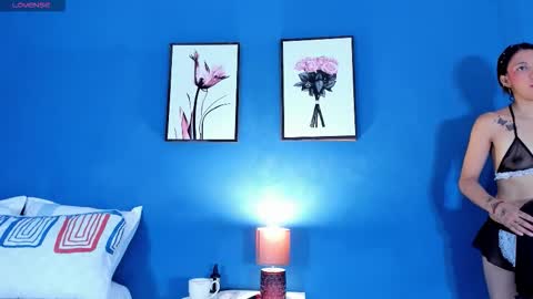 Snapshot of grettel__ chatting on 11.07.25 Gretel online show from 11.07.25