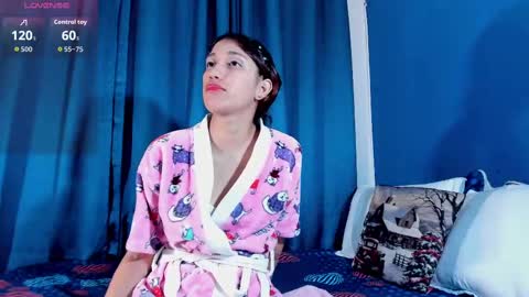 Snapshot of grettel__ chatting on 11.12.25 Gretel online show from 11.12.25