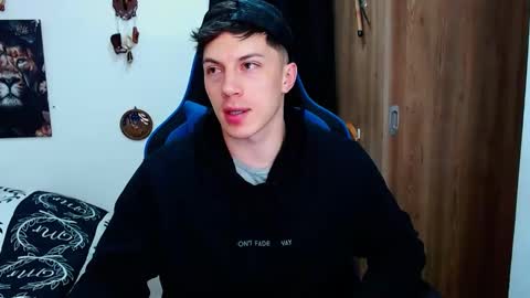 Snapshot of griego01 chatting on 12.04.24 griego01 online show from 12.04.24