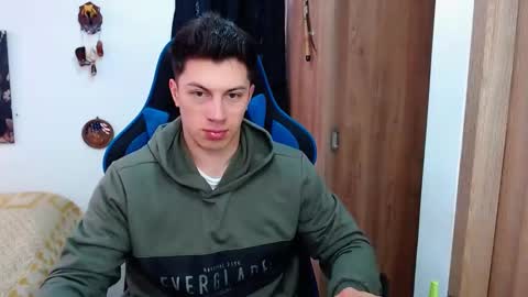 Snapshot of griego01 chatting on 12.13.24 griego01 online show from 12.13.24