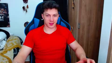 Snapshot of griego01 chatting on 01.04.25 griego01 online show from 01.04.25