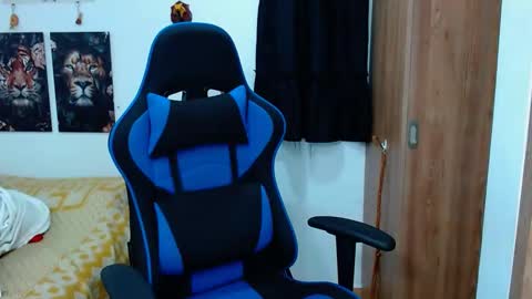 Snapshot of griego01 chatting on 01.10.25 griego01 online show from 01.10.25