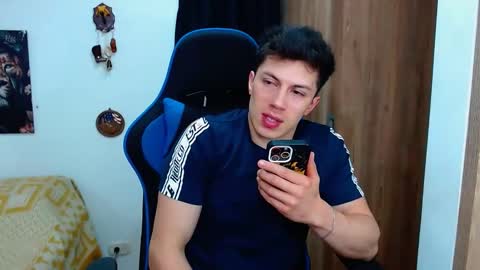 Snapshot of griego01 chatting on 01.11.25 griego01 online show from 01.11.25