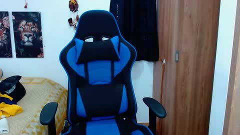 Snapshot of griego01 chatting on 01.20.25 griego01 online show from 01.20.25