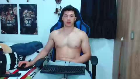 Snapshot of griego01 chatting on 02.23.25 griego01 online show from 02.23.25