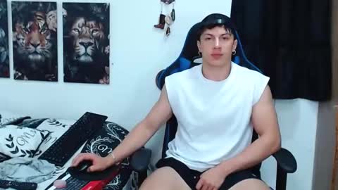 Snapshot of griego01 chatting on 03.01.25 griego01 online show from 03.01.25