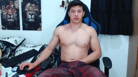 Snapshot of griego01 chatting on 03.04.25 griego01 online show from 03.04.25